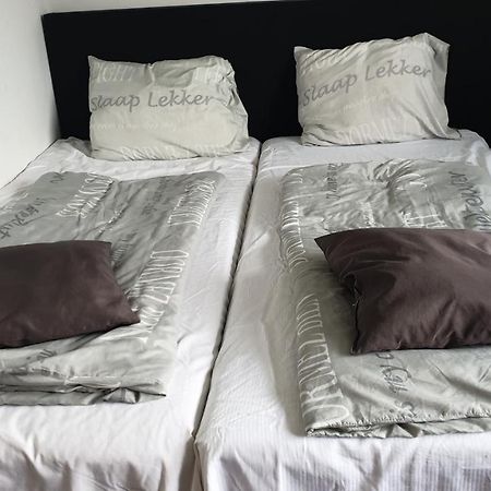 Sewdien'S Apartment Beverwaard Rotterdam Bagian luar foto